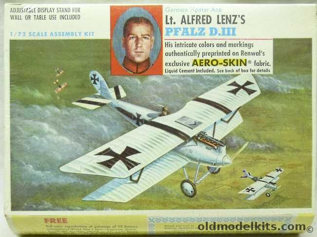 Renwal 1/72 Lt. Alfred Lenz's Pfalz D-III with Aeroskin Fabric, 271-79 plastic model kit